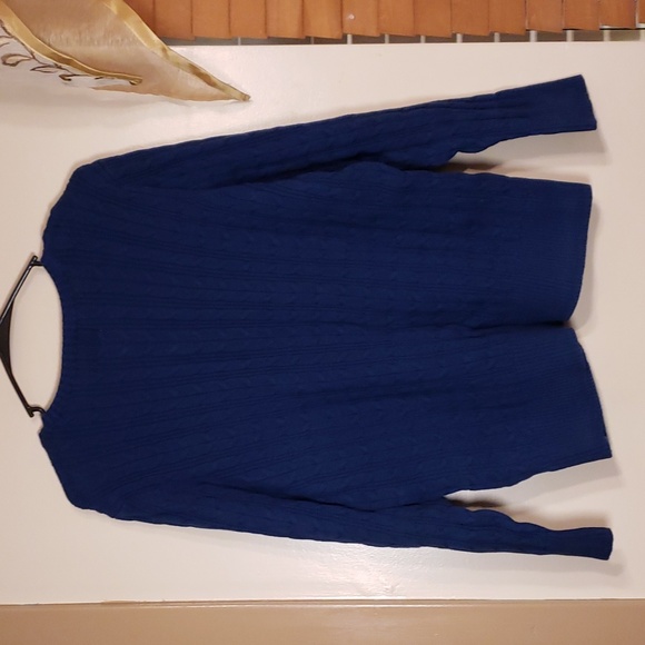 Plus Size Sweater - Picture 4 of 4
